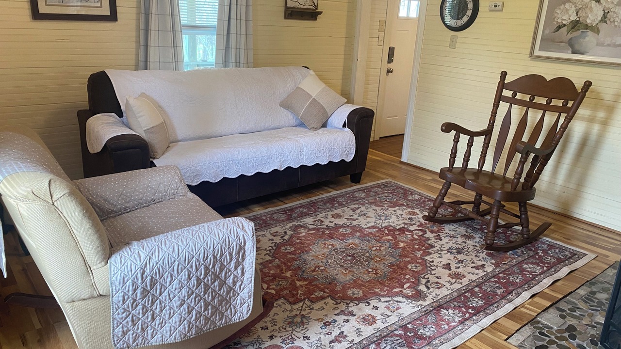 Photo of Livingroom in Mount Airy