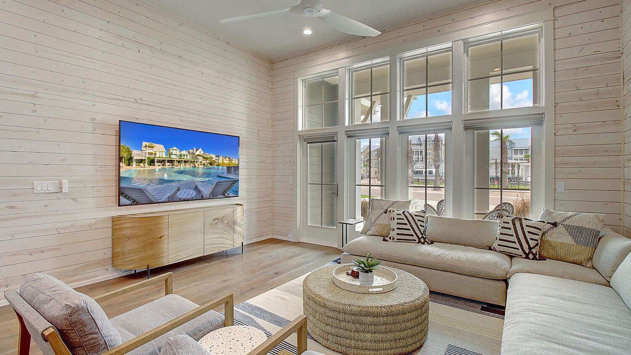 Photo of Bedroom in Cinnamon Shore