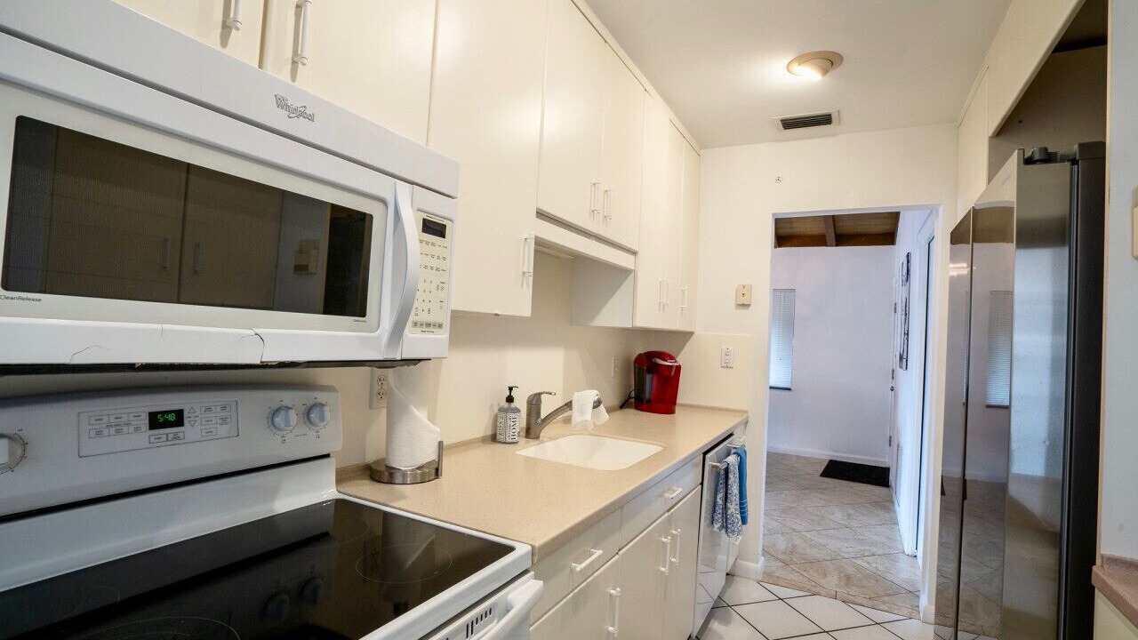 Photo of Kitchen in Hendricks and Venice Isles