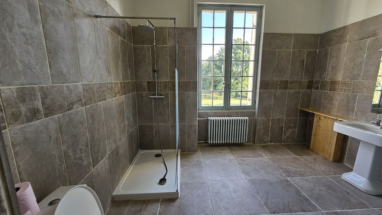 Photo of Bathroom in Golfech
