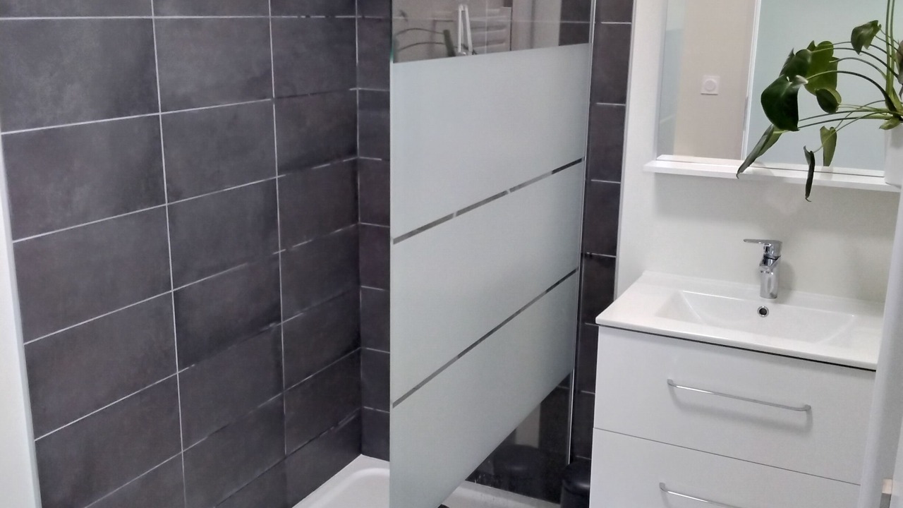 Photo of Bathroom in Cubzac-les-Ponts