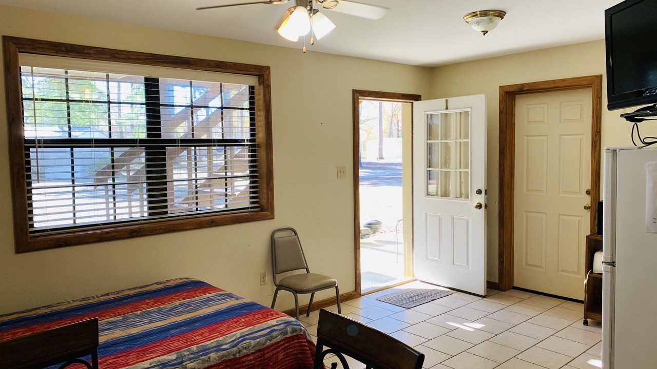 Photo of Bedroom in Milam