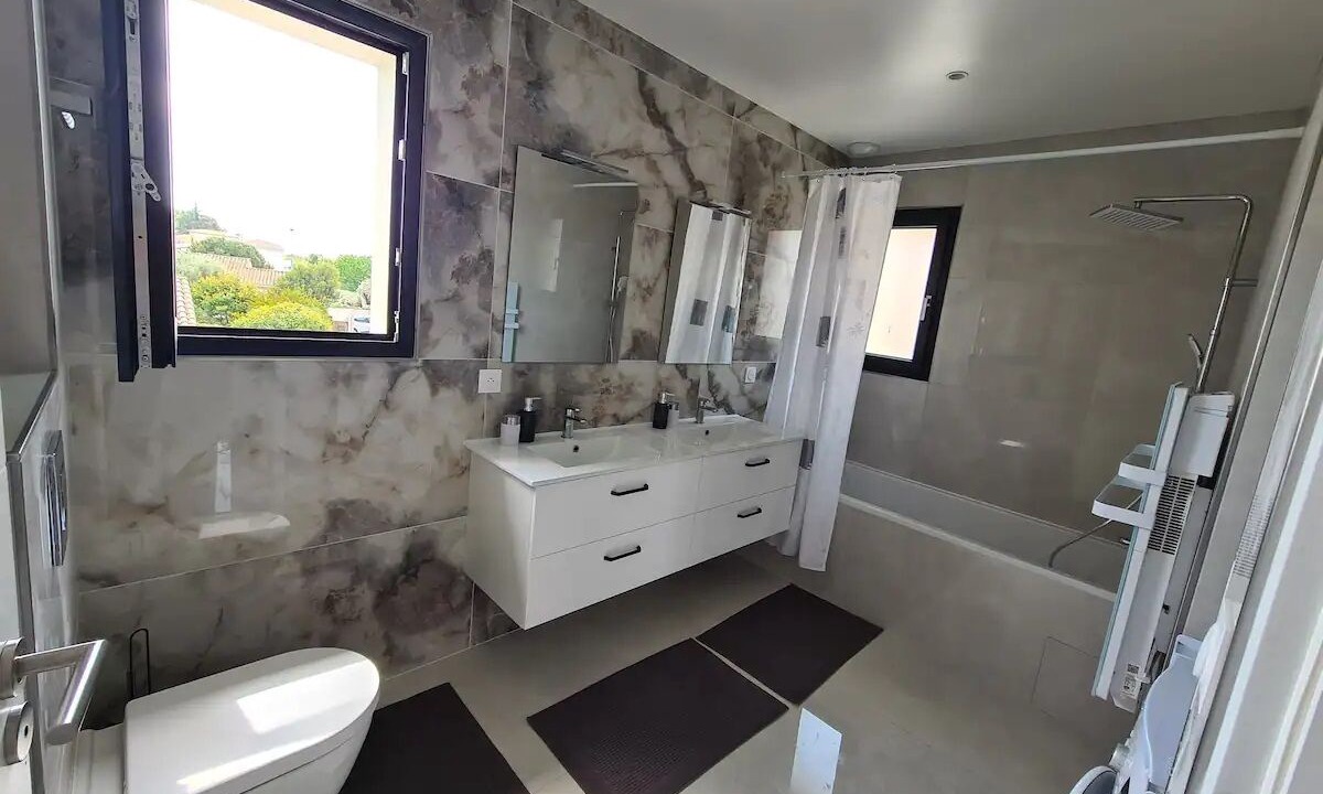 Photo of Bathroom in Villeneuve-les-Maguelone