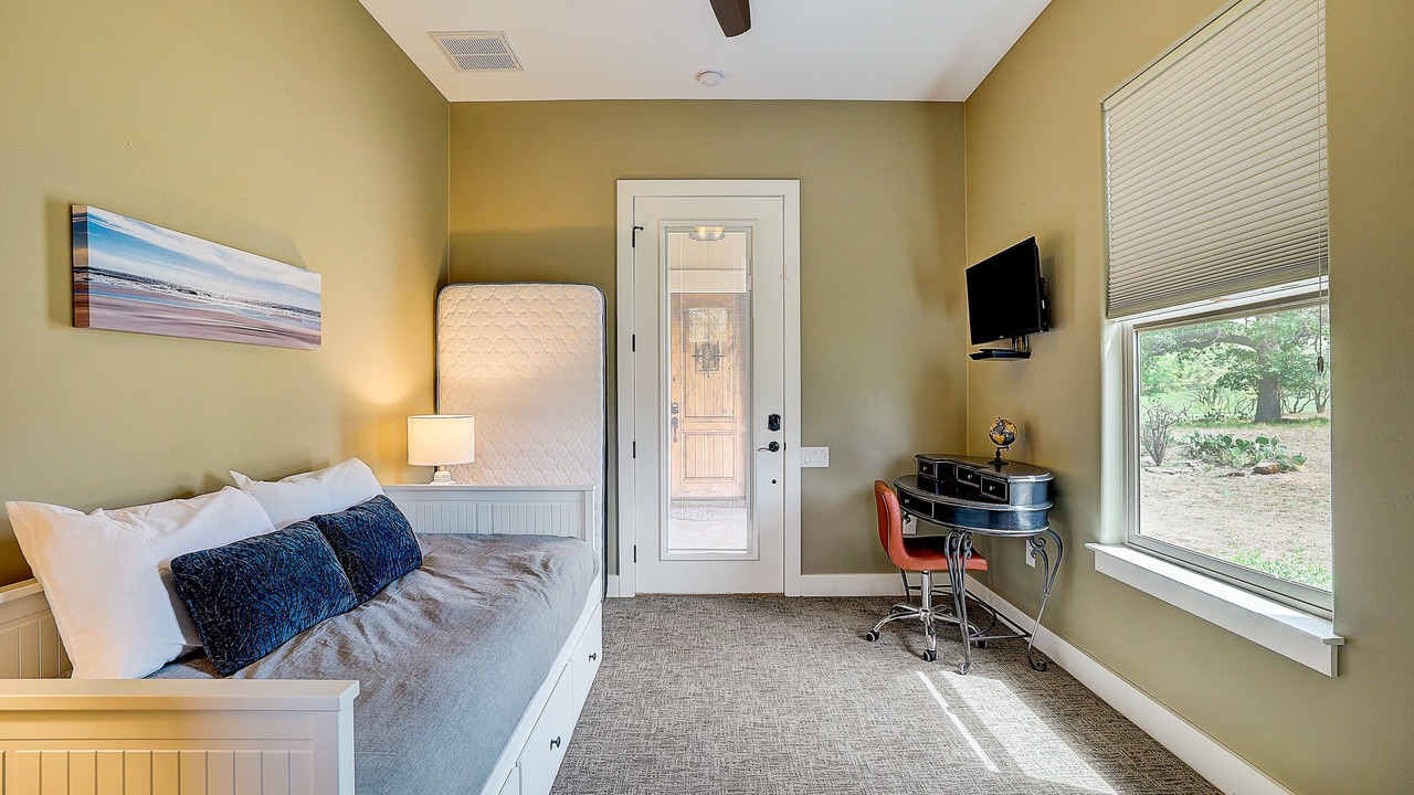 Photo of Bedroom in Horseshoe Bay West