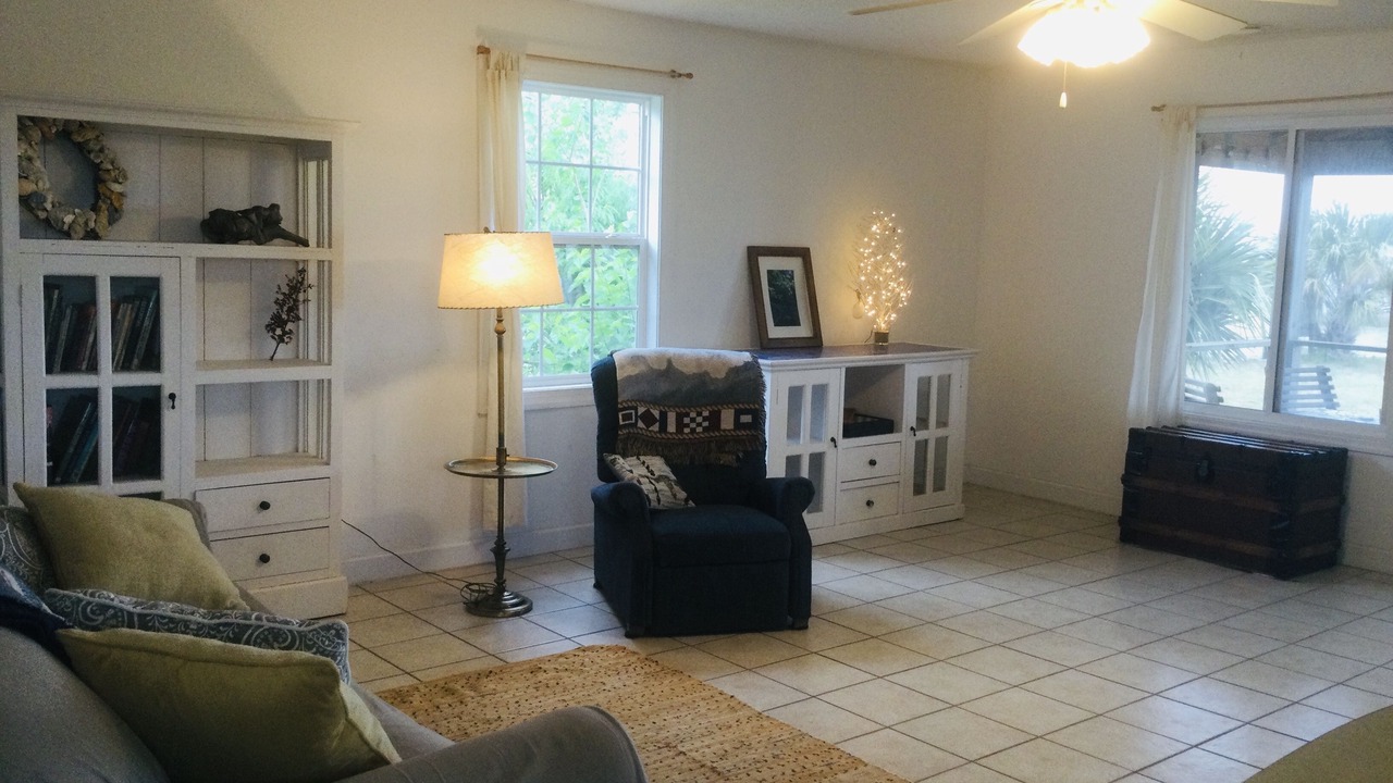 Photo of Bedroom in Cedar Island