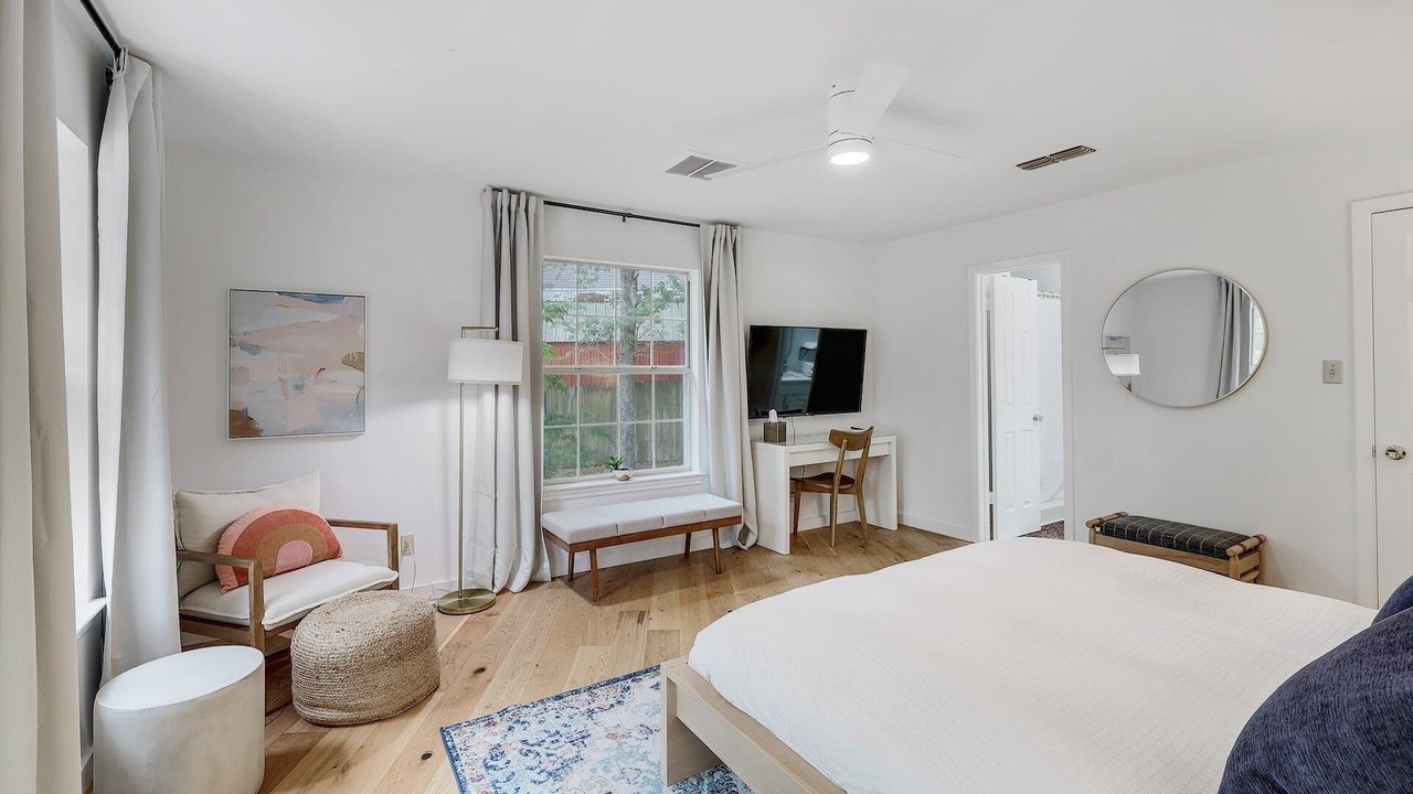 Photo of Bedroom in Bastrop