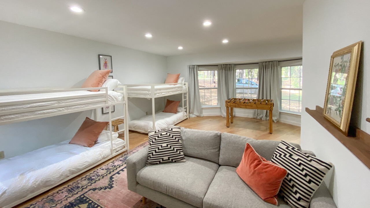 Photo of Livingroom in Bastrop
