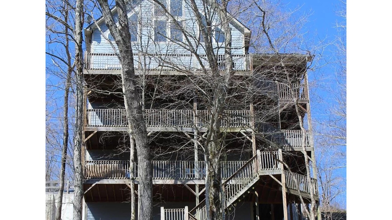 Photo of Outdoor in Flat Hollow Marina