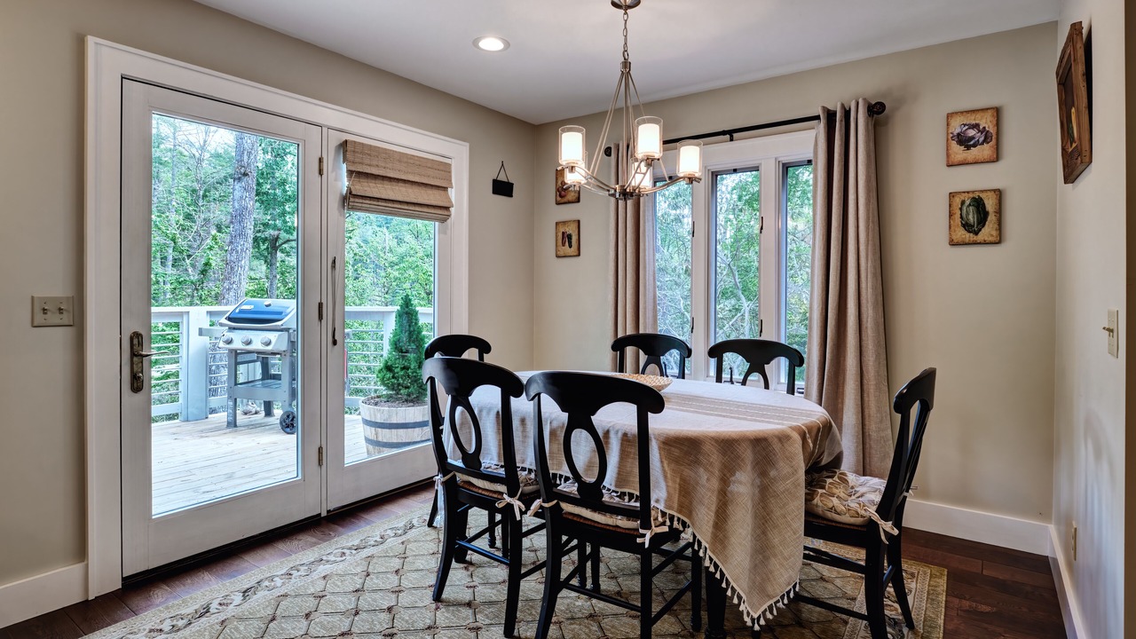 Photo of Livingroom in Mirror Lake