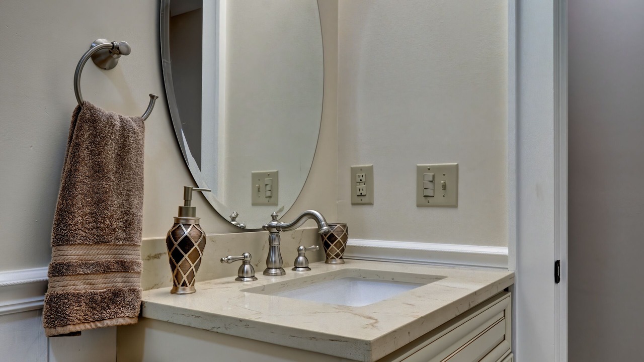 Photo of Bathroom in Mirror Lake