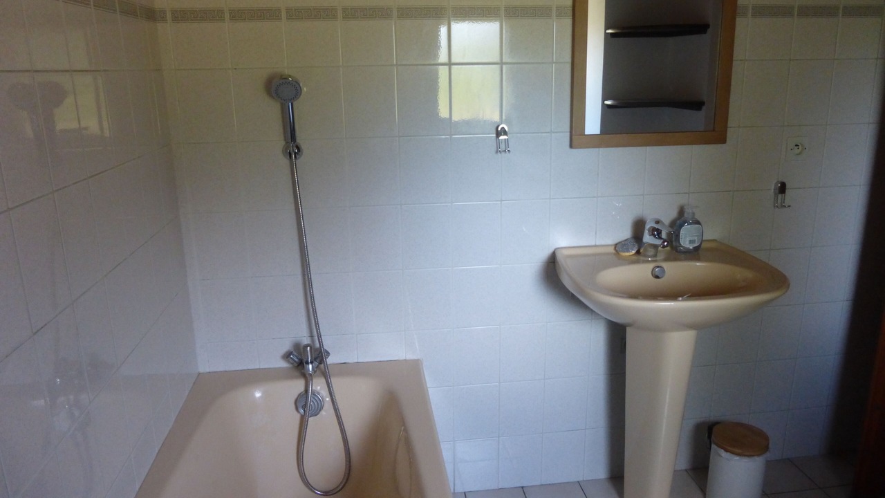 Photo of Bathroom in Lablachere