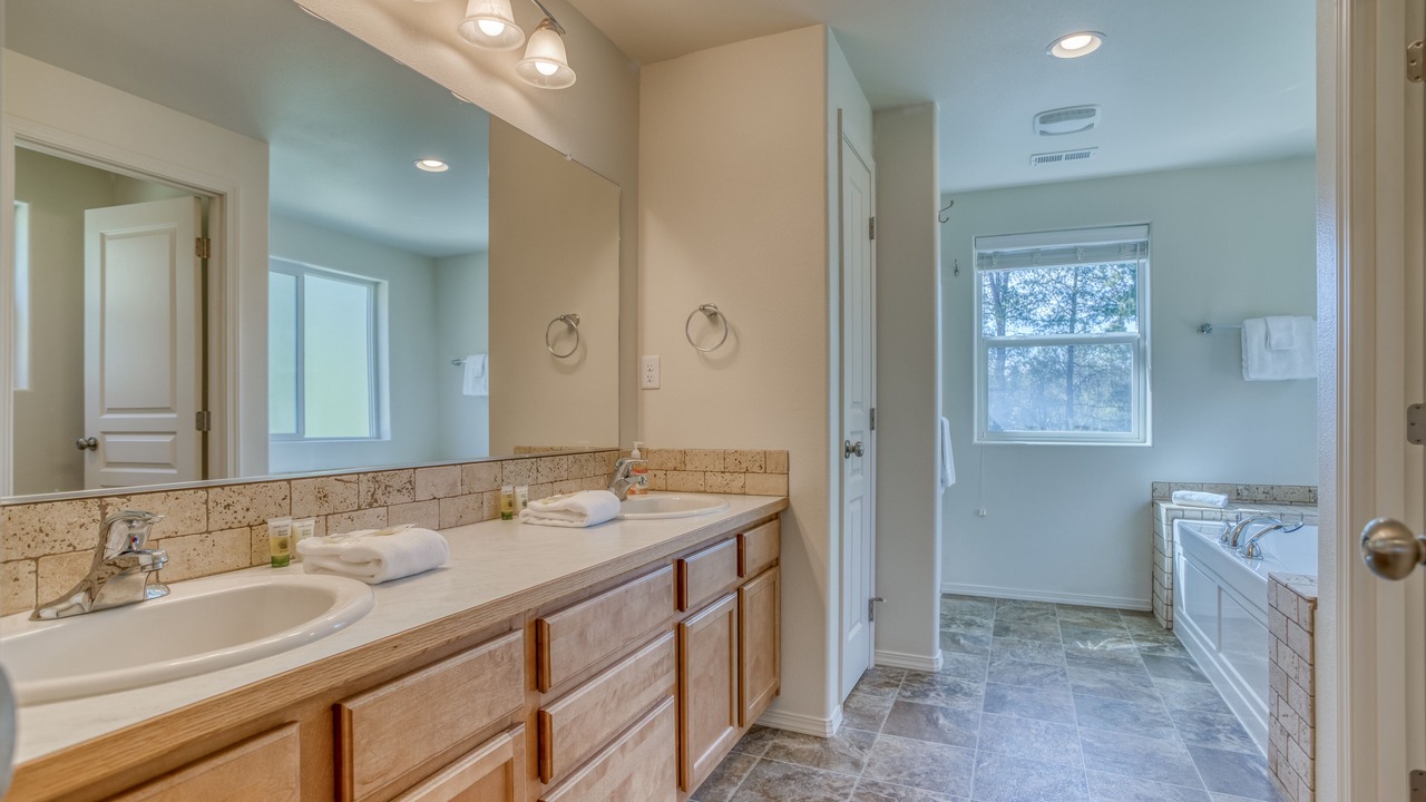 Photo of Bathroom in Oregon Water Wonderland