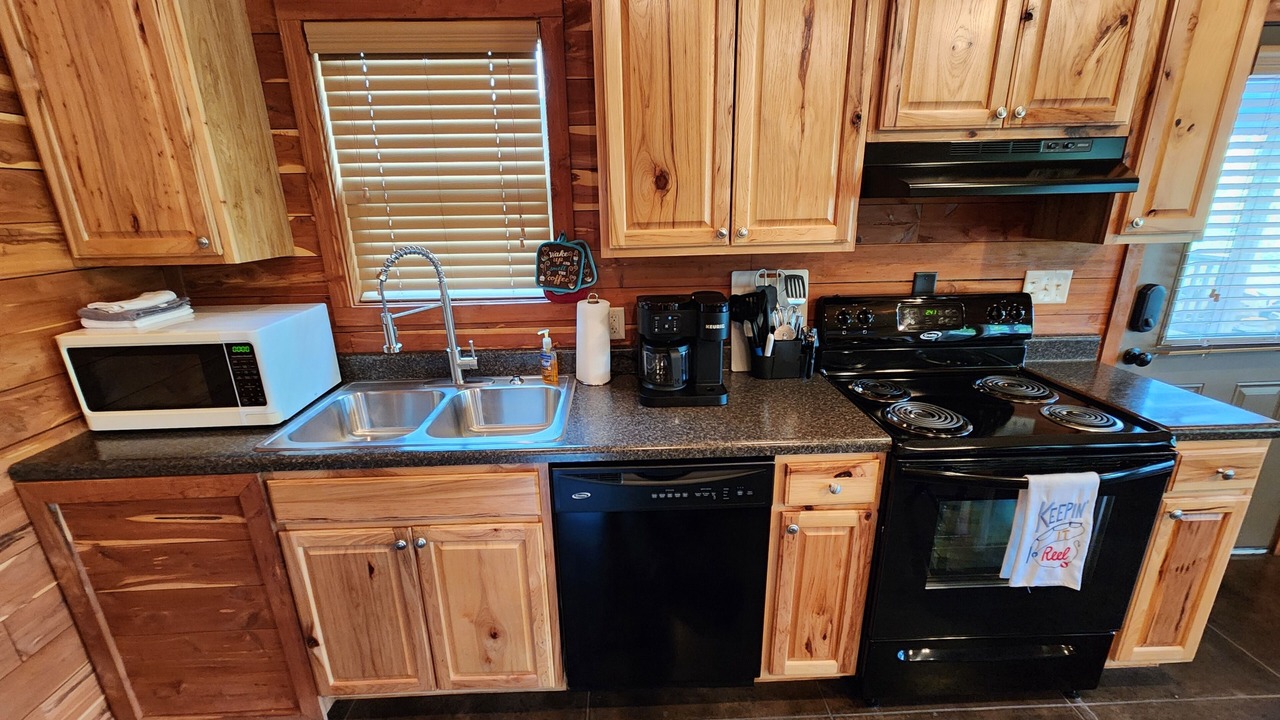Photo of Kitchen in Swinging Bridge Village