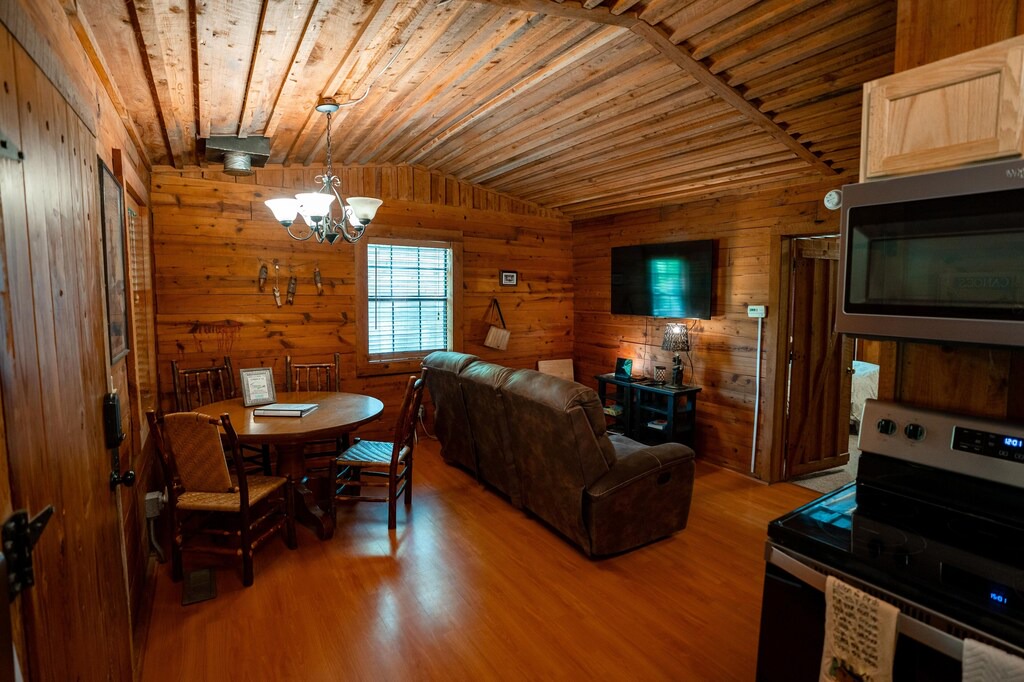 Photo of Livingroom in Heber Springs