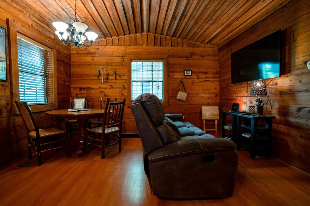 Photo of Livingroom in Heber Springs