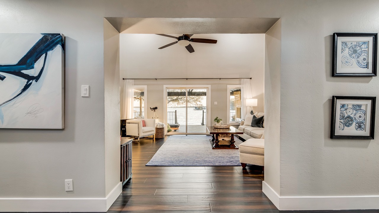 Photo of Livingroom in Enchanted Oaks