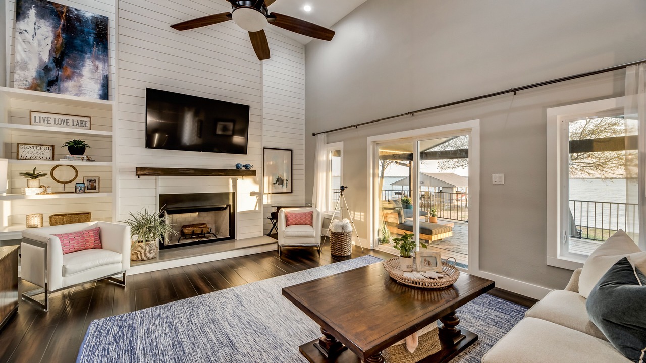 Photo of Livingroom in Enchanted Oaks