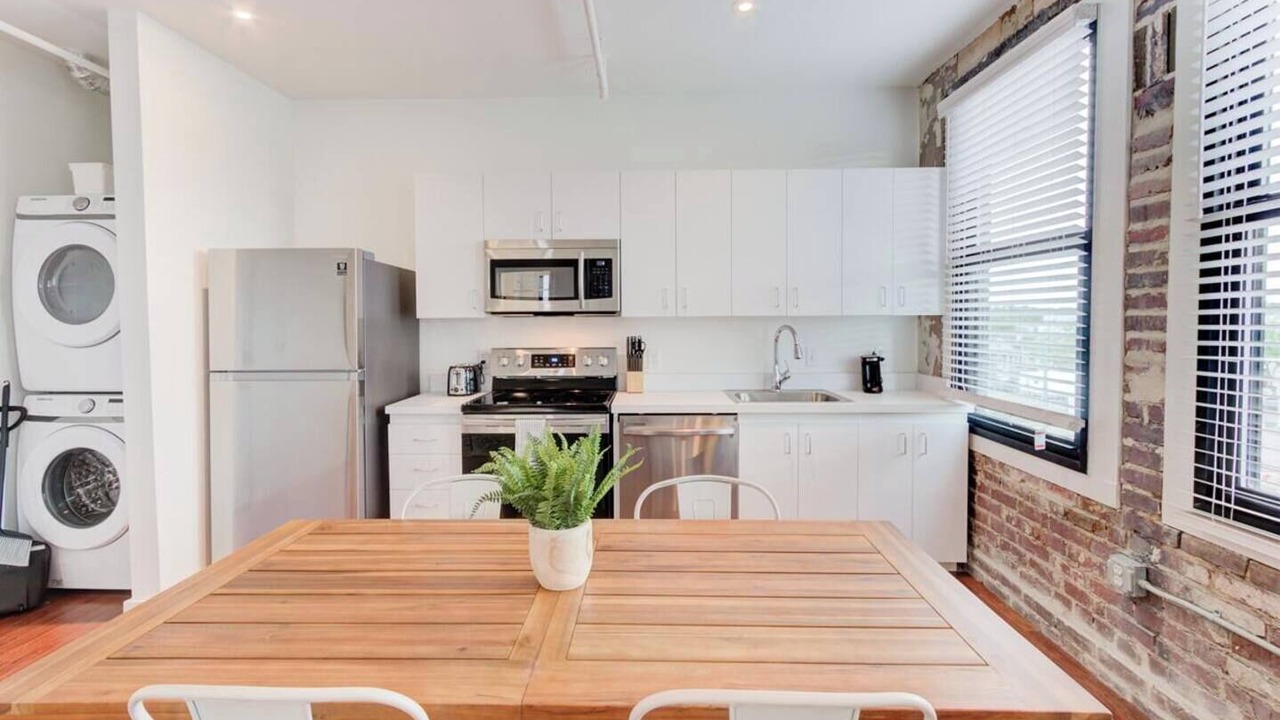 Photo of Kitchen in South Main Historic District