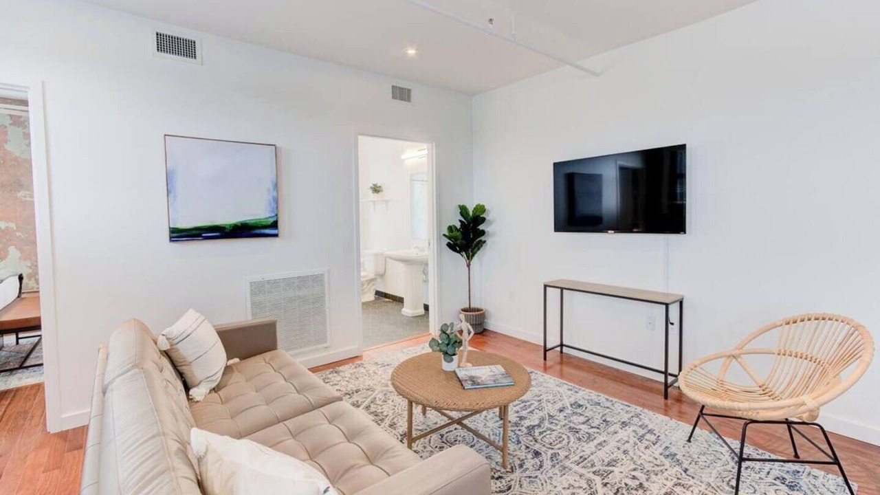 Photo of Livingroom in South Main Historic District