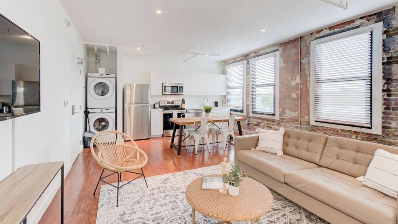 Photo of Livingroom in South Main Historic District