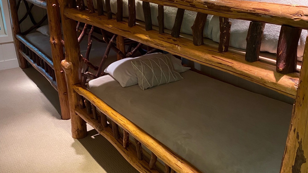 Photo of Bedroom in Lakemont
