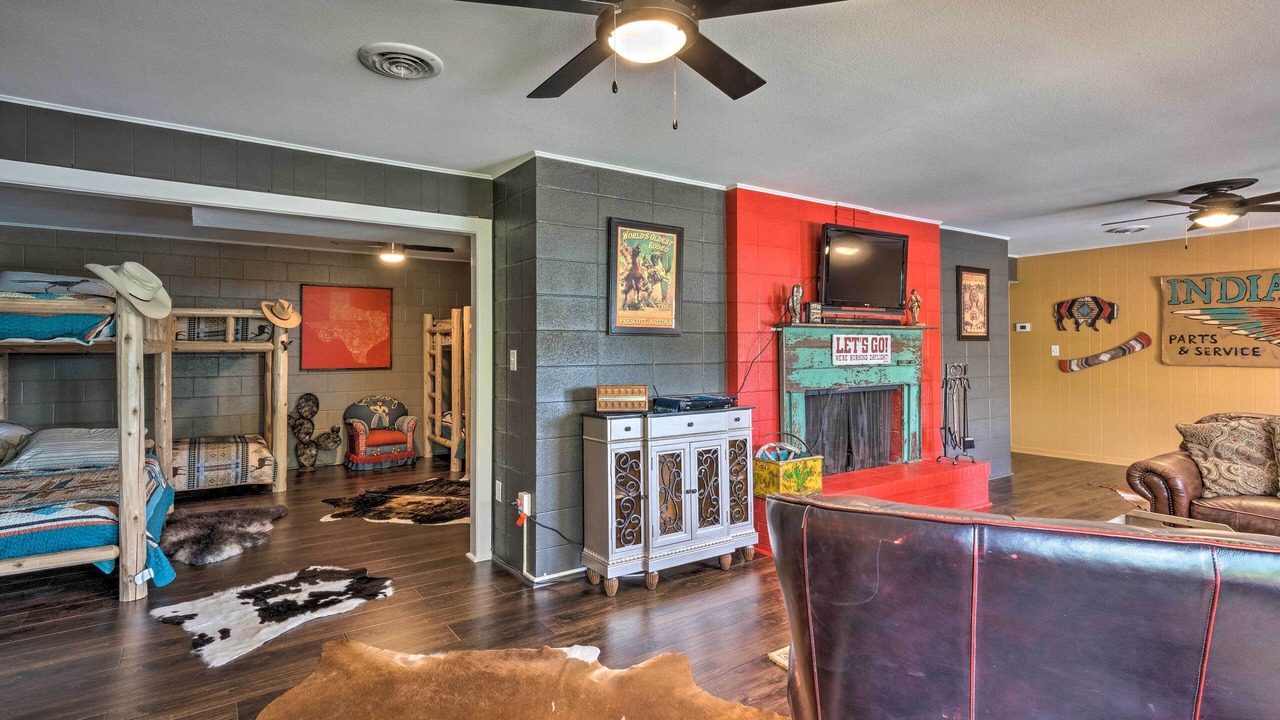 Photo of Bedroom in Lampasas
