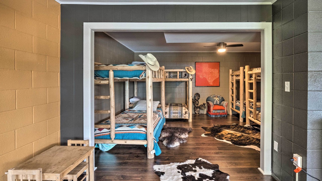 Photo of Bedroom in Lampasas