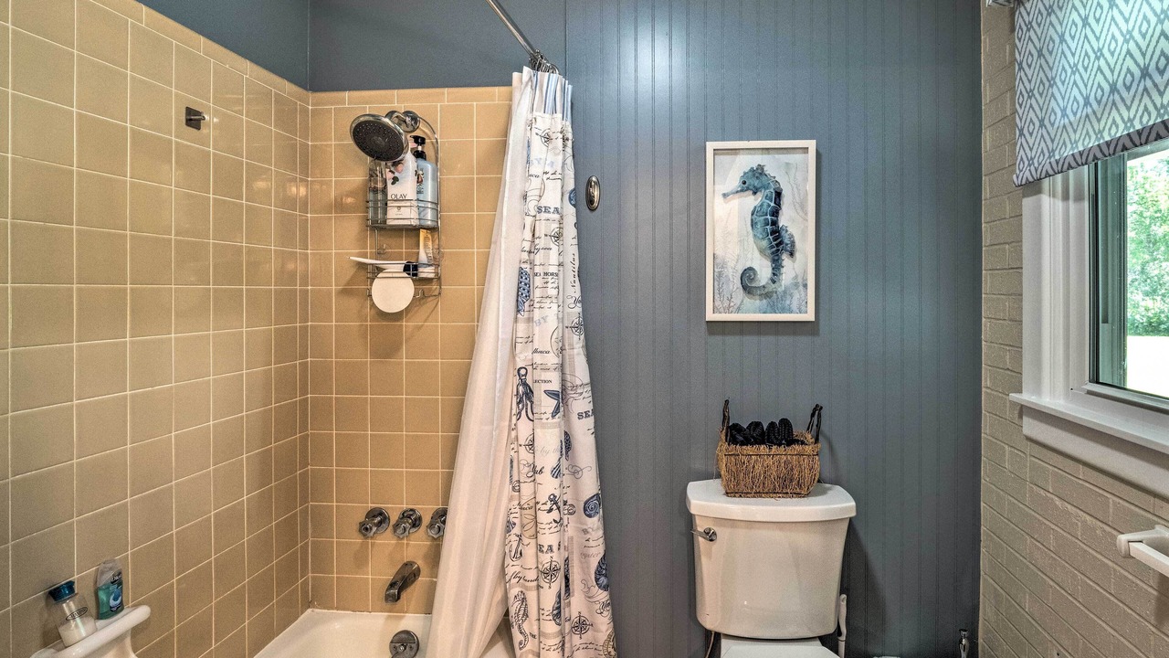 Photo of Bathroom in Lampasas