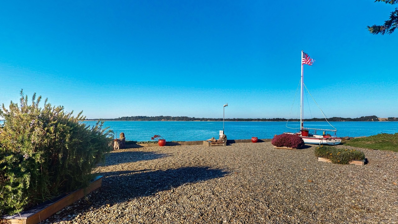 Photo of Others in Coos Bay