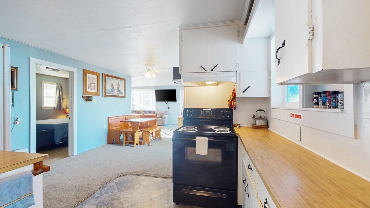 Photo of Kitchen in Coos Bay