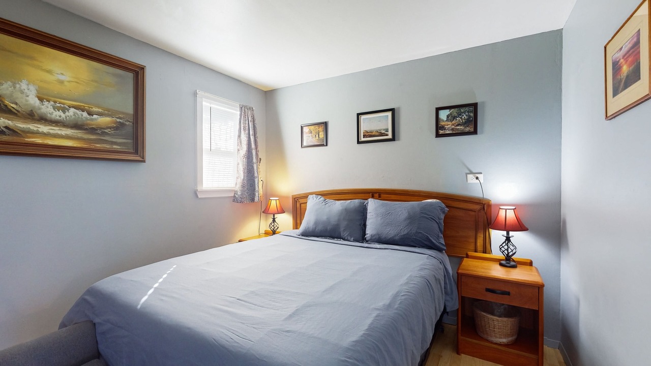 Photo of Bedroom in Coos Bay