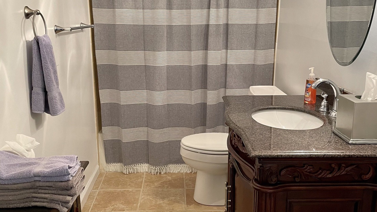 Photo of Bathroom in Jacksboro