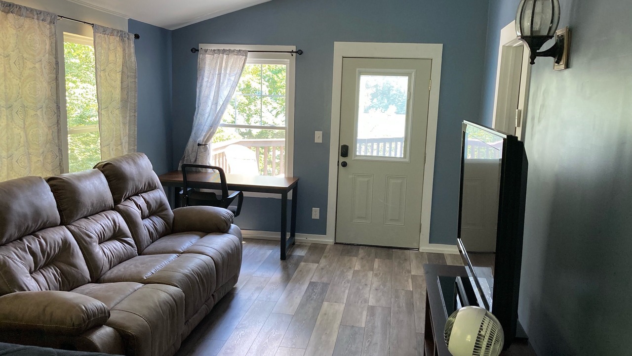 Photo of Livingroom in Jacksboro