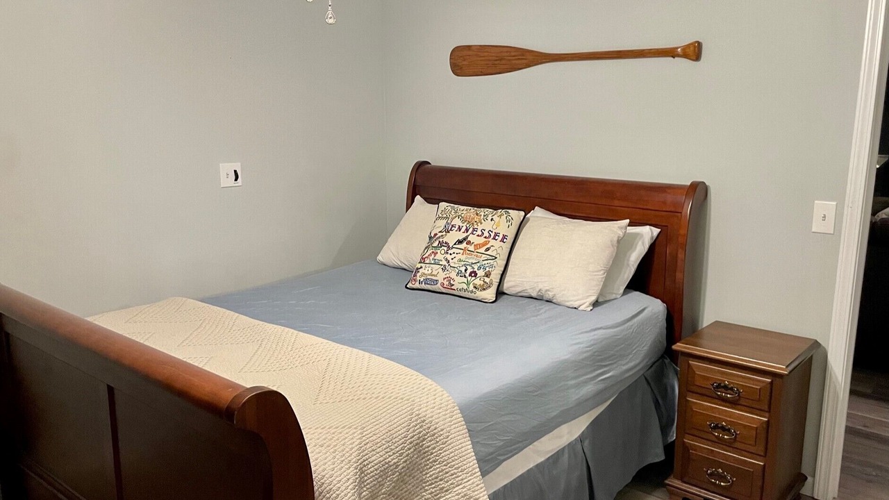 Photo of Bedroom in Jacksboro