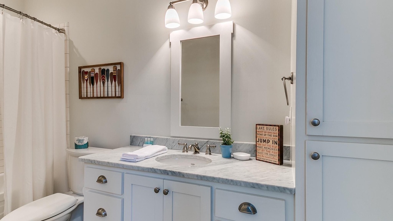 Photo of Bathroom in Eufaula