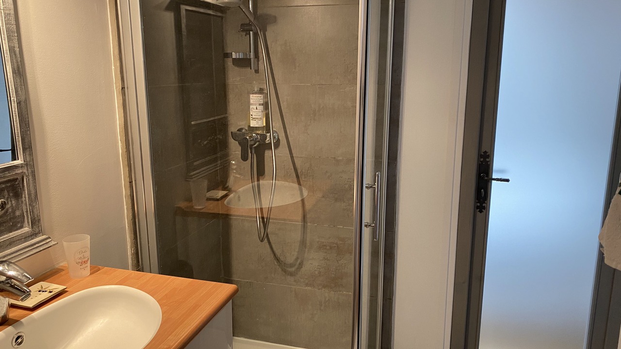 Photo of Bathroom in Saint-Georges-de-Levejac