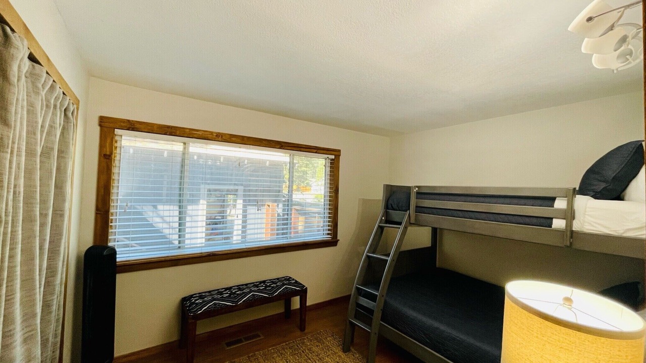Photo of Bedroom in North Upper Truckee