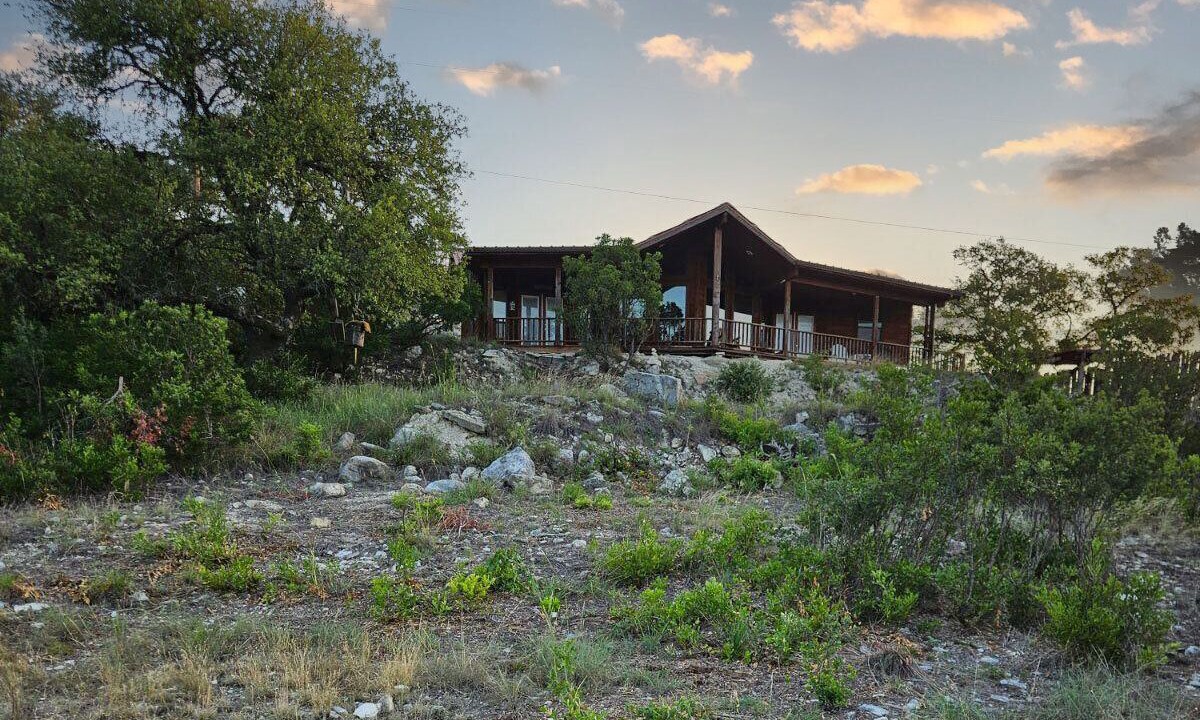 Photo of Outdoor in Leakey