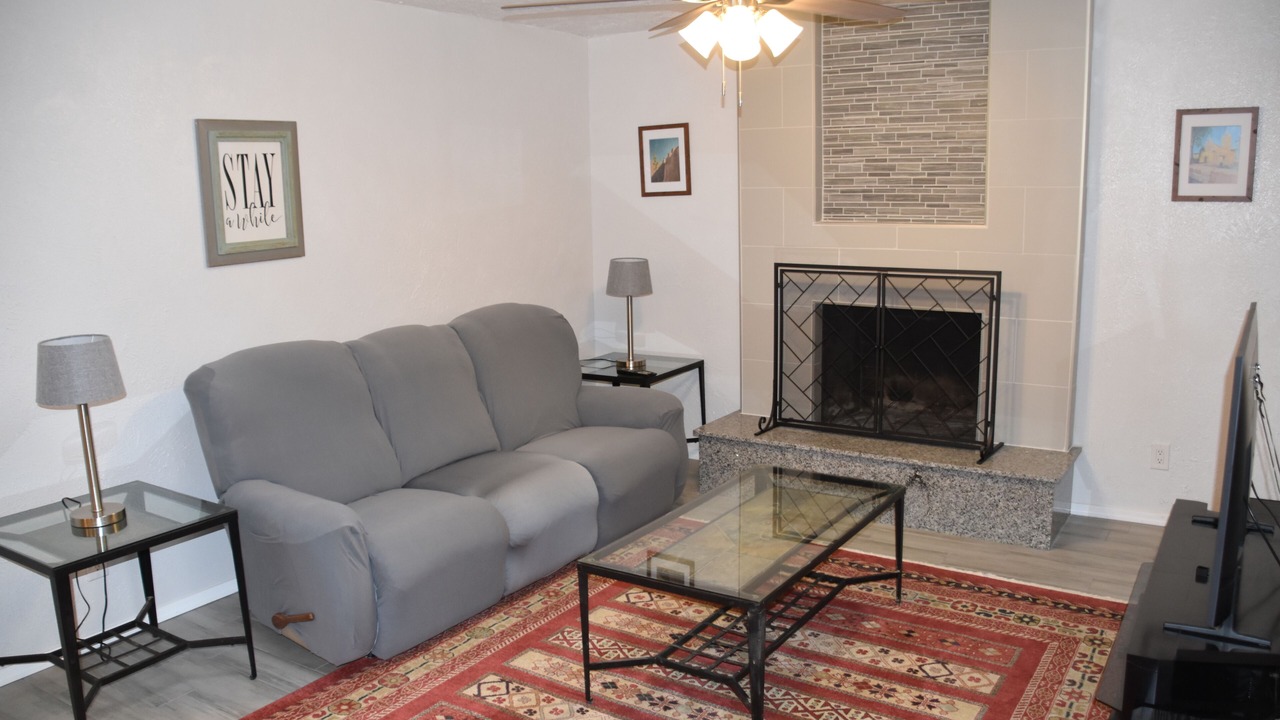 Photo of Livingroom in Northeast Heights