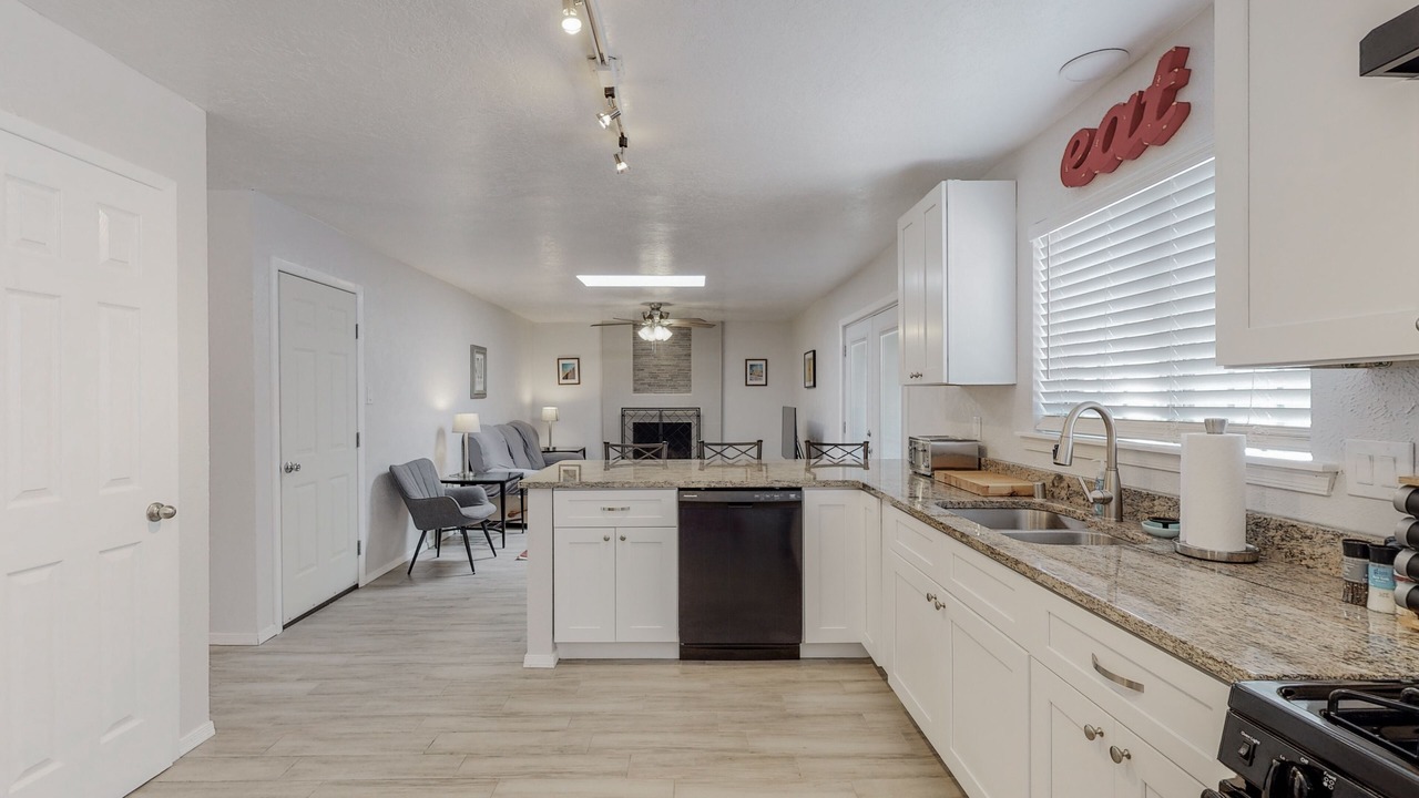 Photo of Bedroom in Northeast Heights