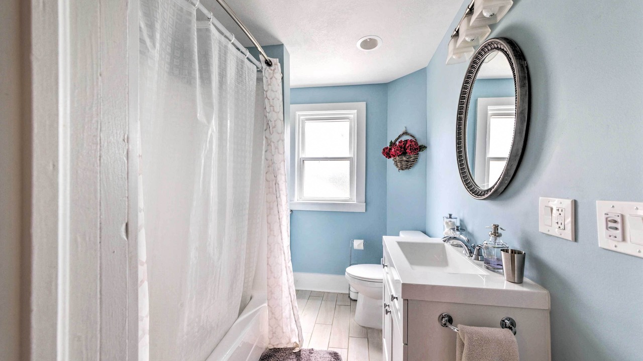 Photo of Bathroom in Pacific