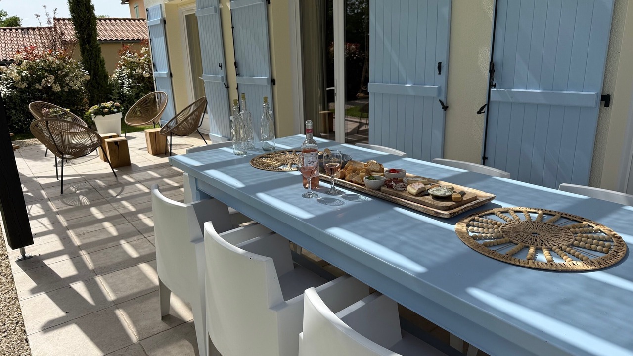 Photo of Outdoor in Vasles