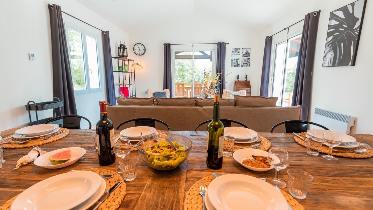 Photo of Others in Vasles