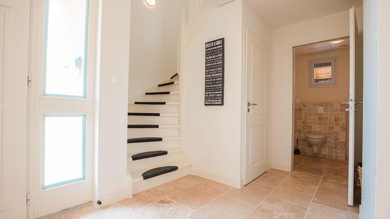 Photo of Others in Vasles