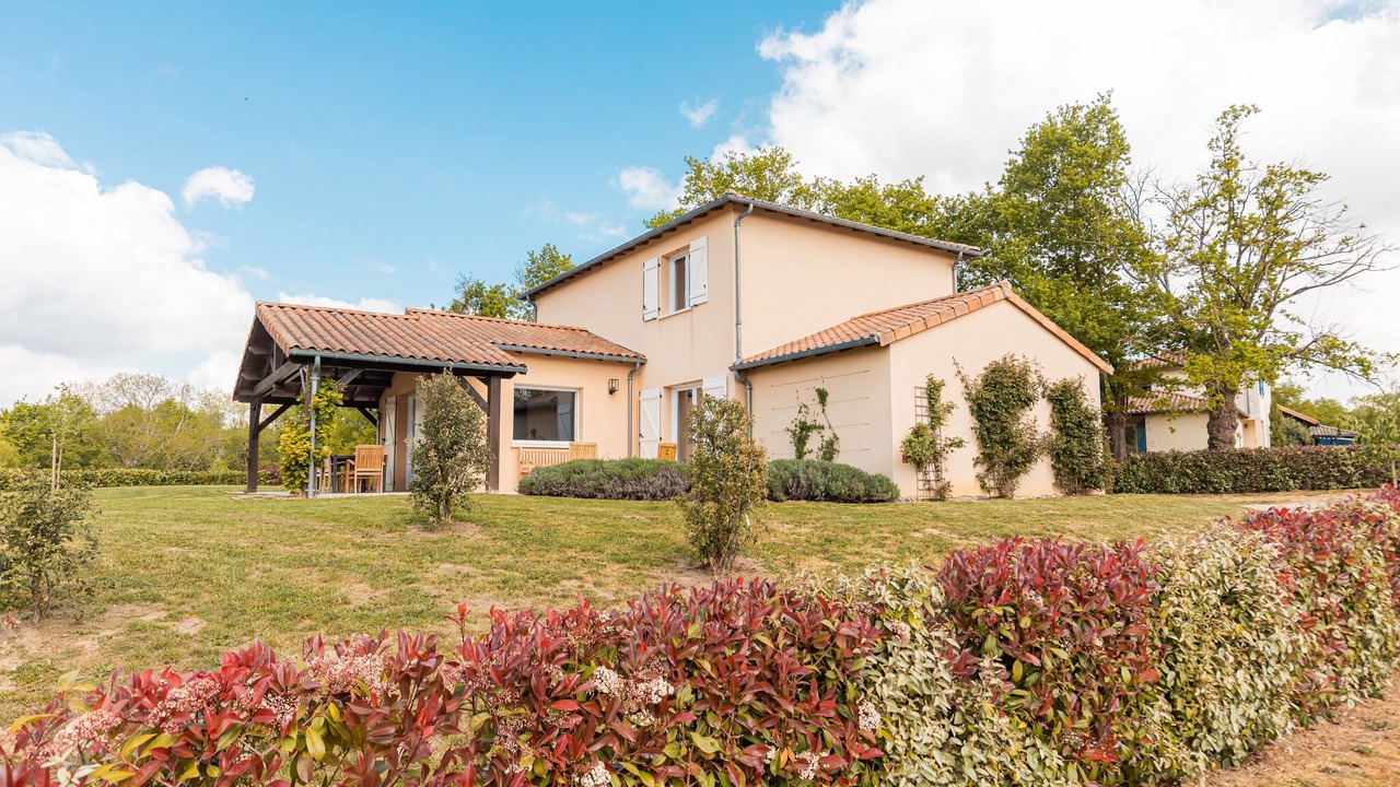 Photo of Outdoor in Vasles