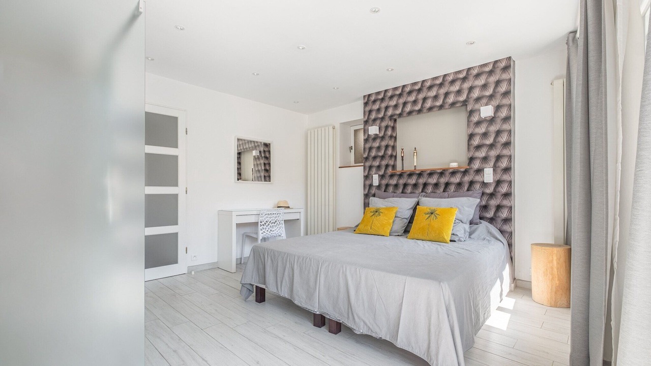 Photo of Others in Saint-Denis