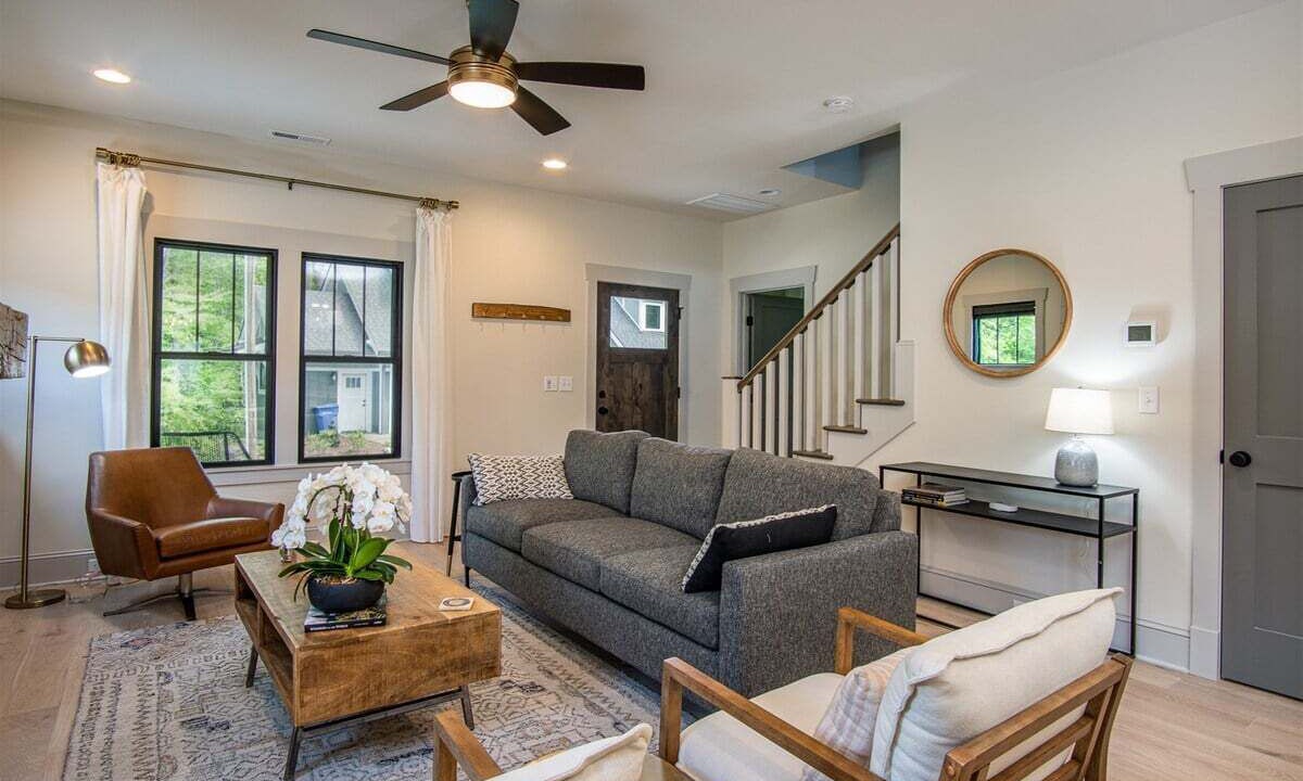 Photo of Livingroom in Brevard