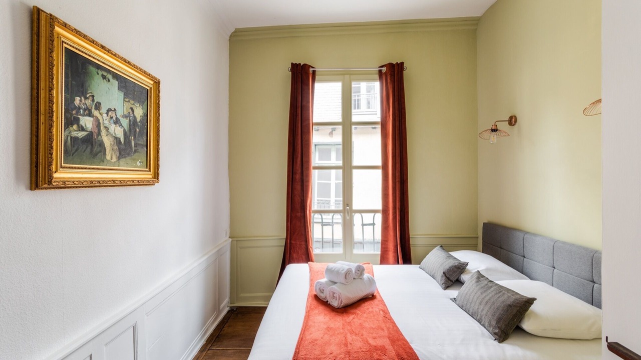 Photo of Bedroom in Centre