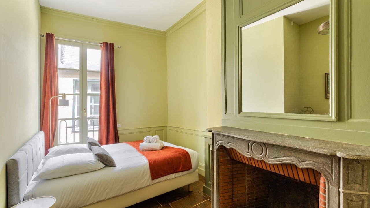 Photo of Bedroom in Centre