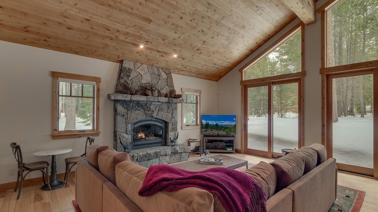 Photo of Livingroom in Truckee